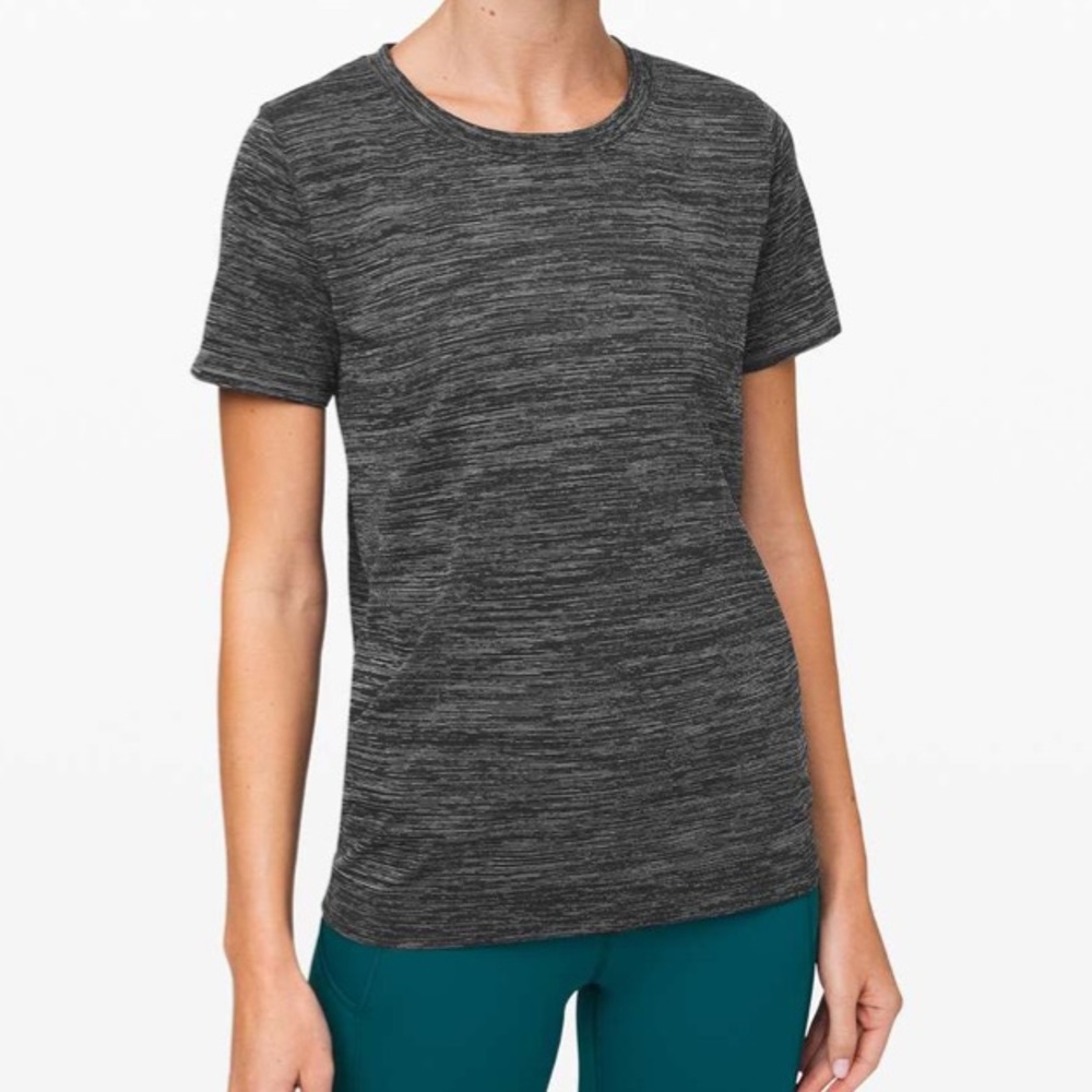 lululemon athletica Black and White Fitted Short Sleeve Tee